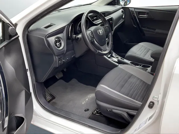 Toyota Auris Touring Sports 1.2 T Trend MultiDrive