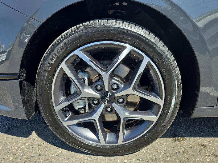 immagine del veicolo KIA CEED