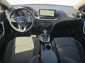 image du véhicule KIA Ceed SW 1.5 T-GDi MHEV Power / ab 3,99% Leasing bei Abschluss einer Protect Autoversicherung