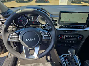 Kia Ceed SW 1.5 T-GDi MHEV Power / ab 3,99% Leasing bei Abschluss einer Protect Autoversicherung