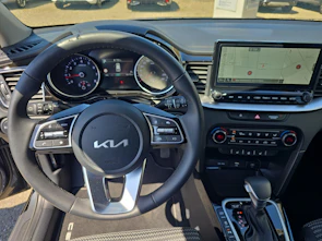 image du véhicule KIA Ceed SW 1.5 T-GDi MHEV Power / ab 3,99% Leasing bei Abschluss einer Protect Autoversicherung