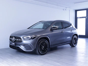 Fahrzeugbild MERCEDES-BENZ GLA 200 Night Star AMG Line