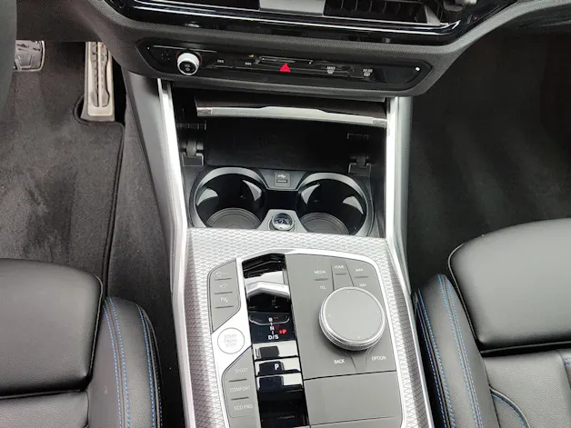 BMW 320d xDrive SAG
