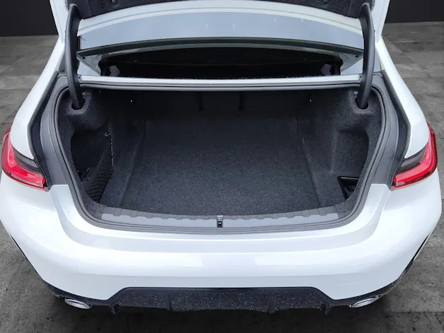 BMW 320d xDrive SAG