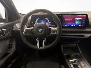 https://vehicle.imgix.net/4282235/2c4f6a83-45b3-400d-af66-a19d0110bd8a.jpg