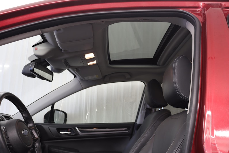 Vehicle image SUBARU OUTBACK