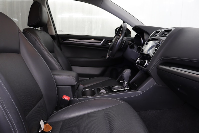 Vehicle image SUBARU OUTBACK