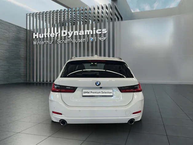 BMW 330d xDrive Touring INNOVATIONSPAKET-COMFORT PAKET-TRAVEL PAKET