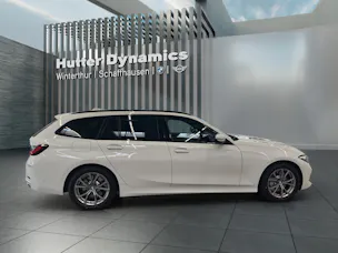 BMW 330d xDrive Touring INNOVATIONSPAKET-COMFORT PAKET-TRAVEL PAKET