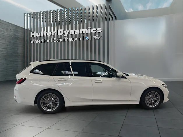 BMW 330d xDrive Touring INNOVATIONSPAKET-COMFORT PAKET-TRAVEL PAKET