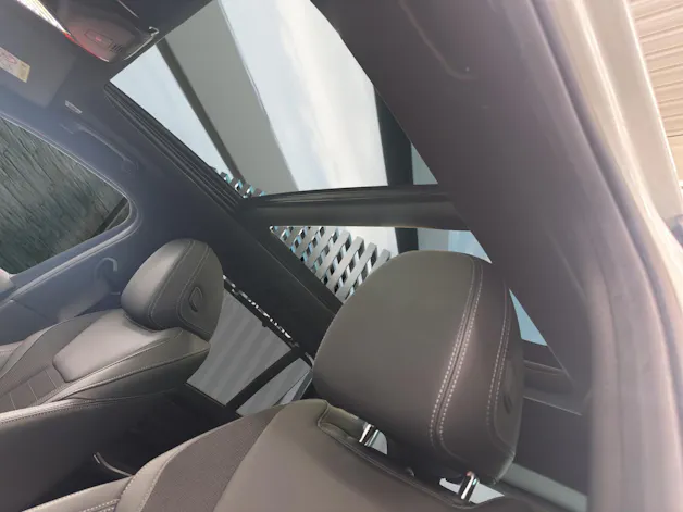 BMW 330d xDrive Touring INNOVATIONSPAKET-COMFORT PAKET-TRAVEL PAKET