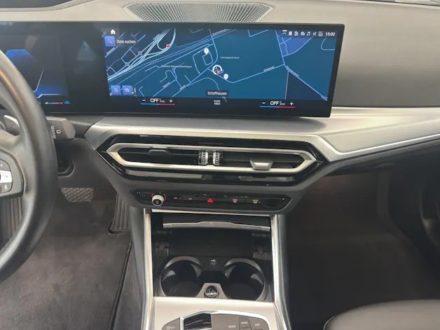 BMW 330d xDrive Touring INNOVATIONSPAKET-COMFORT PAKET-TRAVEL PAKET