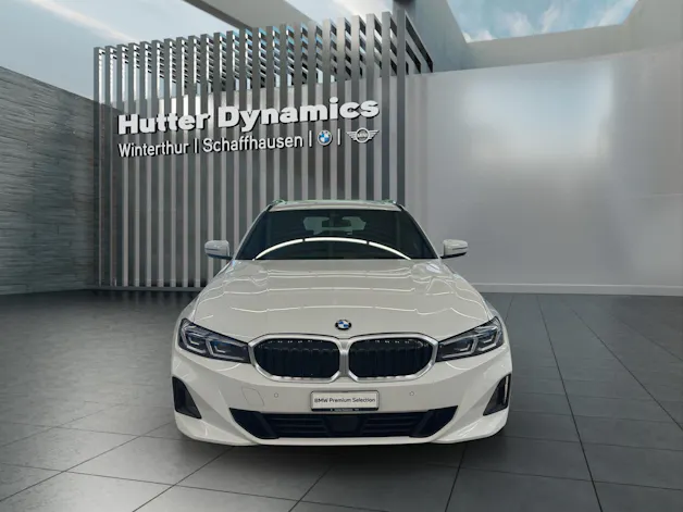 BMW 330d xDrive Touring INNOVATIONSPAKET-COMFORT PAKET-TRAVEL PAKET