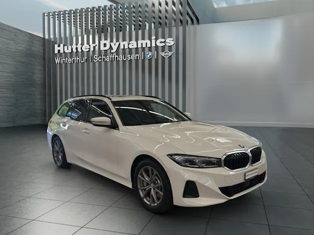 BMW 330d xDrive Touring INNOVATIONSPAKET-COMFORT PAKET-TRAVEL PAKET