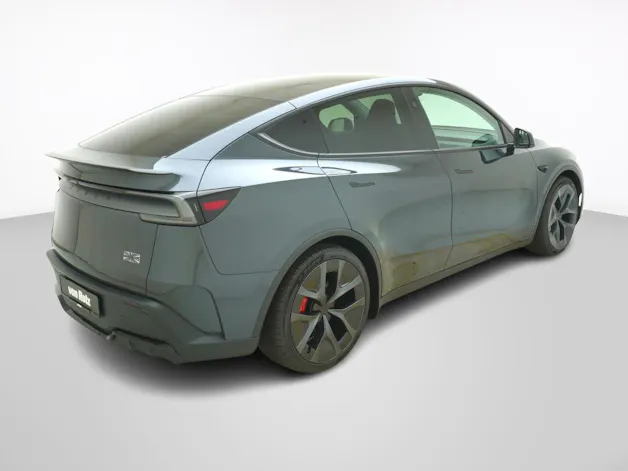 Tesla Model Y Performance AWD