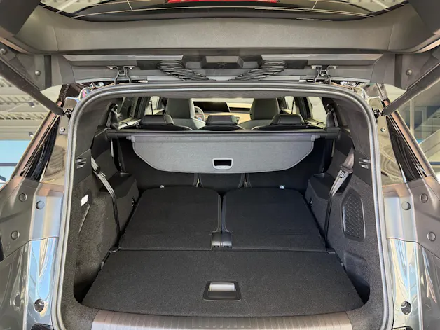 PEUGEOT 5008 long range e-GT Exclusive