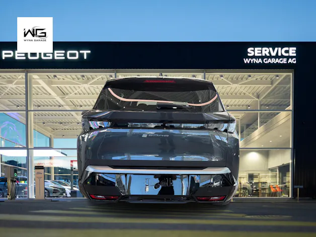 PEUGEOT 5008 long range e-GT Exclusive