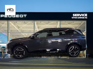 PEUGEOT 5008 long range e-GT Exclusive
