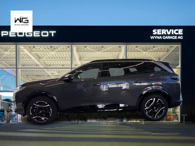 PEUGEOT 5008 long range e-GT Exclusive
