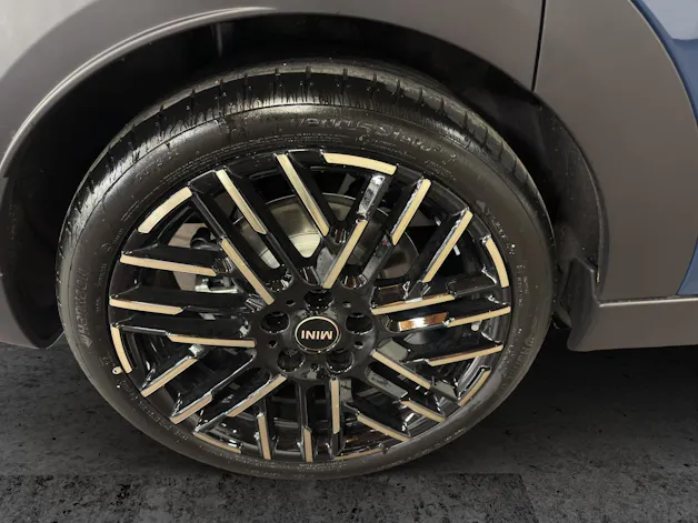 Mini F65 1.5i Cooper C