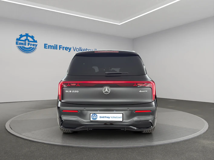 Fahrzeugbild MERCEDES-BENZ GLB 220