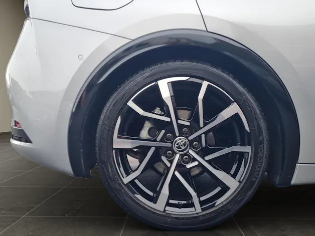 Toyota Prius 2.0 Plug-In-Hybrid Premium