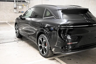 https://vehicle.imgix.net/4282486/269fde38-77cd-40a4-aafe-464a54aa24f9.jpg