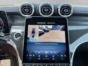 https://vehicle.imgix.net/4282548/b3566c84-e2b5-425c-a3f2-5b82dfb887f6.jpg