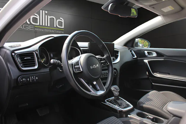 Kia Ceed 1.5 T-GDi MHEV Power