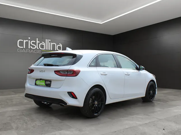 Kia Ceed 1.5 T-GDi MHEV Power
