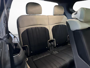 https://vehicle.imgix.net/4282599/44d85db6-83ba-43bb-8c62-a2f77a75ccd6.jpg