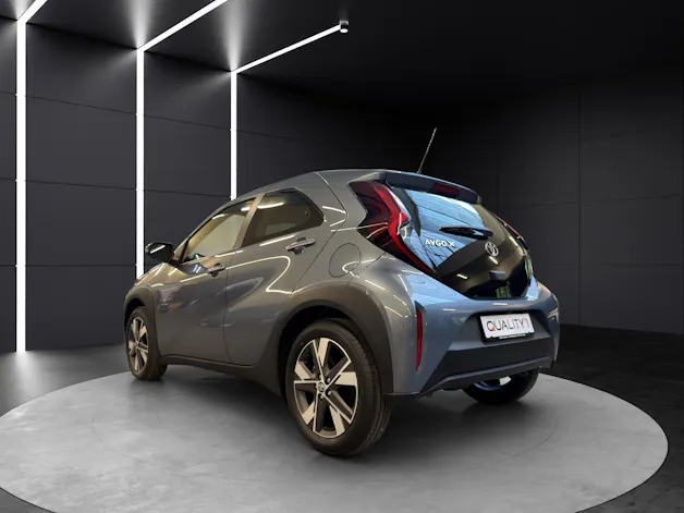 Toyota Aygo X 1.5 VVT-i HSD Trend
