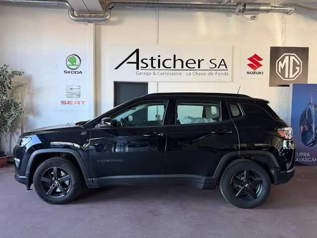 Jeep Compass 4x2 1.3 Turbo Night Eagle DKG