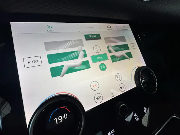 Land Rover Range Rover Velar 3.0 D 300 R-Dynamic
