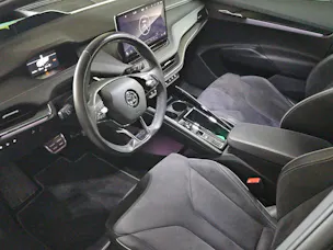 SKODA Enyaq iV 80 SportLine