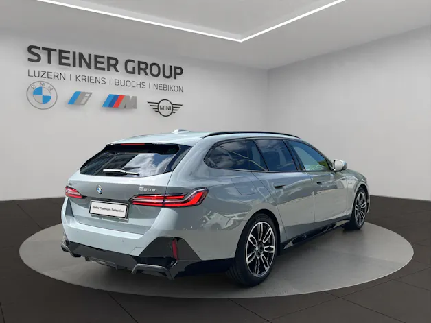BMW 520d xDrive 48V Touring M Sport Steptronic