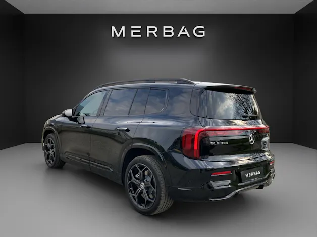 Mercedes-Benz GLB 350 4MATIC with EQ Technology