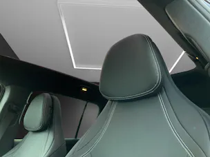 Mercedes-Benz GLB 350 4MATIC with EQ Technology