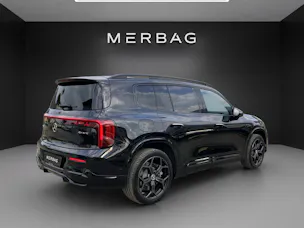 Mercedes-Benz GLB 350 4MATIC with EQ Technology