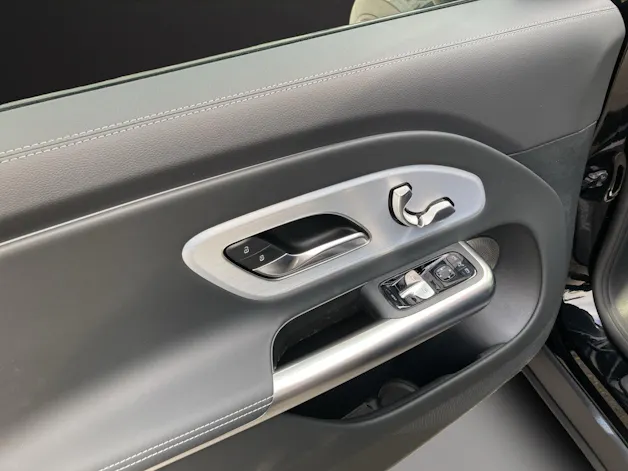 Mercedes-Benz GLB 350 4MATIC with EQ Technology