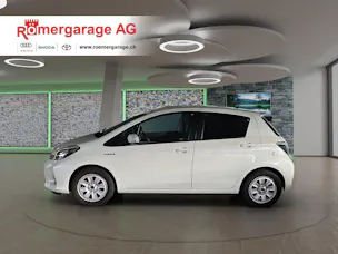 Toyota Yaris 1.5 VVT-i HSD Sol Premium