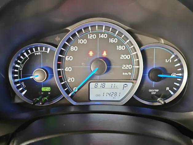 Toyota Yaris 1.5 VVT-i HSD Sol Premium