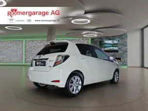 Toyota Yaris 1.5 VVT-i HSD Sol Premium