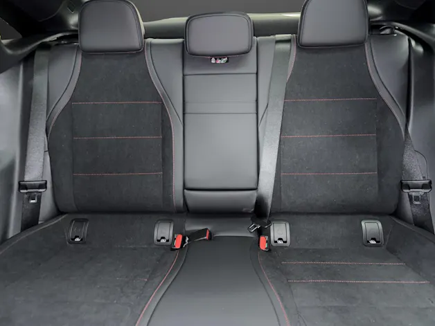 Mercedes-Benz CLA 220 4MATIC