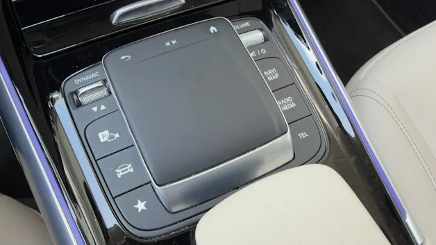 Mercedes-Benz GLA-Klasse H247 GLA 250 Progressive 4matic