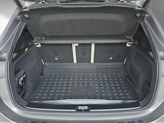 Mercedes-Benz GLA-Klasse H247 GLA 250 Progressive 4matic