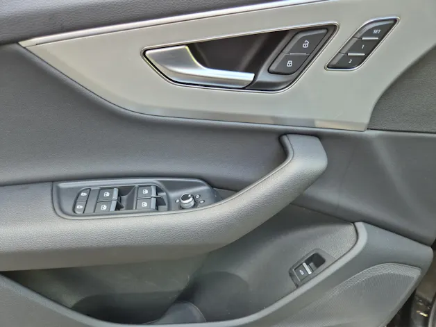 Audi Q7 55 TFSI S line quattro tiptronic / faceliftmodell
