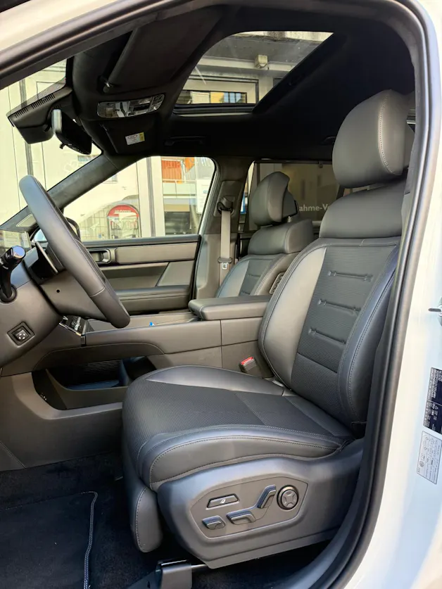 Hyundai Santa Fe 1.6 T-GDi HEV Calligraphy Swiss Edition