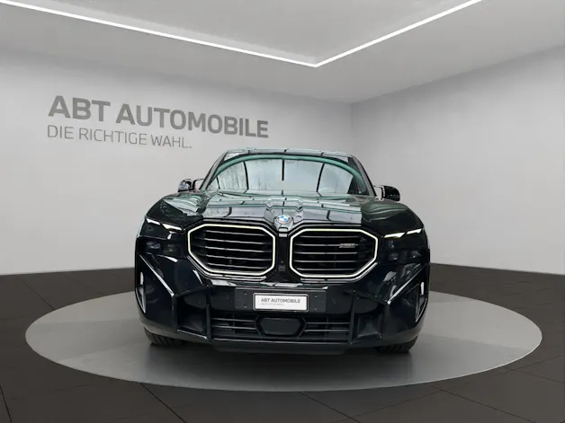 BMW XM Plug-in Hybrid