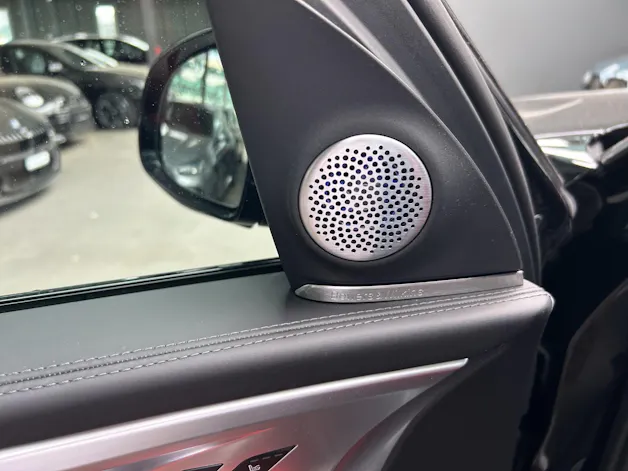 BMW XM Plug-in Hybrid